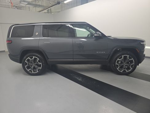Used 2024 Rivian R1S Adventure AWD/4WD image 6