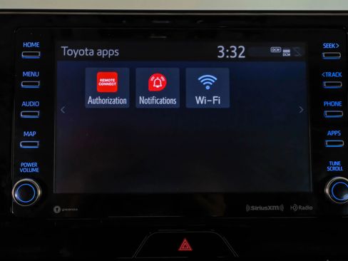 Used 2022 Toyota Venza LE image 32