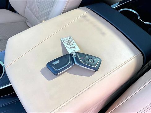 Used 2025 Cadillac Escalade IQ Sport 2 AWD/4WD image 10