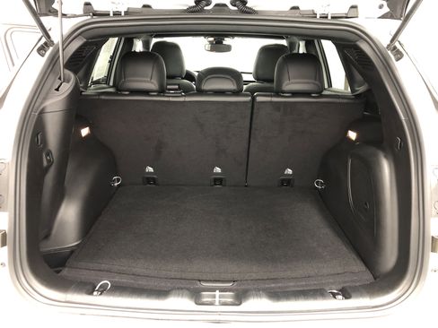 Certified 2024 Jeep Compass Limited w/ High Altitude Package image 10