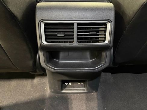 Certified 2024 Volkswagen Atlas Cross Sport SE image 26