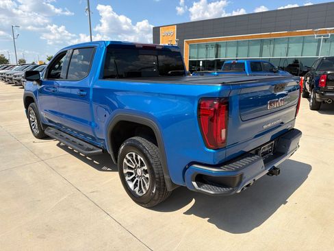 Used 2023 GMC Sierra 1500 AT4 w/ AT4 Premium Package AWD/4WD image 3