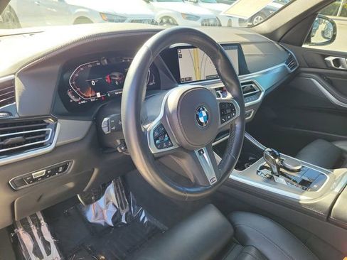Used 2022 BMW X5 xDrive40i w/ M Sport Package image 19
