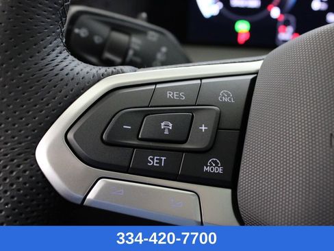 New 2026 Volkswagen Tiguan SE R-Line image 24