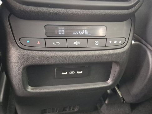 Certified 2024 Honda Pilot EX-L image 12
