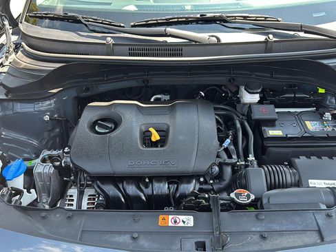 Used 2025 Kia Soul LX w/ LX Technology Package FWD image 32