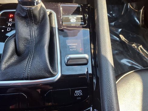 Used 2025 Jeep Compass Limited w/ Sun & Sound Group image 24