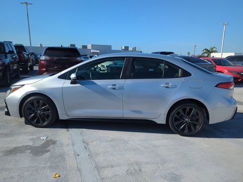 Used 2024 Toyota Corolla SE image 8
