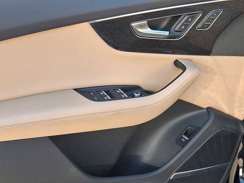 Used 2023 Audi Q7 2.0T Premium Plus w/ Premium Plus Package image 10