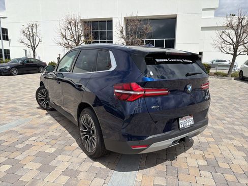 Used 2026 BMW X3 xDrive30 w/ Premium Package image 2