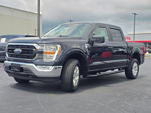 Used 2021 Ford F150 XLT w/ Trailer Tow Package AWD/4WD image 4