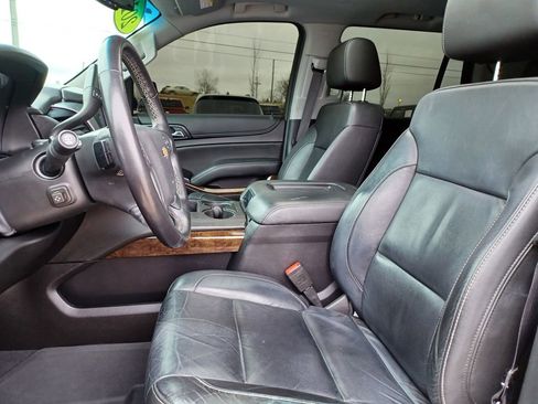 Used 2019 Chevrolet Tahoe LT w/ Luxury Package image 9