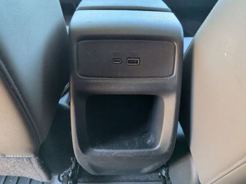 Used 2025 Chevrolet Trax ACTIV w/ Sunroof Package FWD image 31