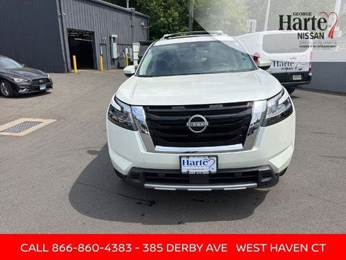Certified 2023 Nissan Pathfinder Platinum AWD/4WD image 2