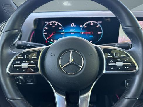 Certified 2023 Mercedes-Benz EQB 300 4MATIC image 11