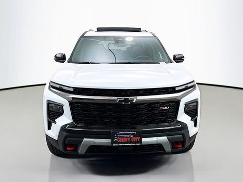 New 2026 Chevrolet Traverse Z71 image 2