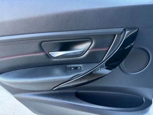 Used 2013 BMW 335i Sedan RWD image 11