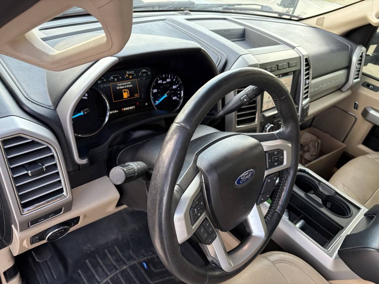 Used 2017 Ford F250 Lariat w/ Lariat Ultimate Package AWD/4WD image 19