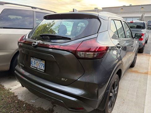Used 2024 Nissan Kicks SV FWD image 3
