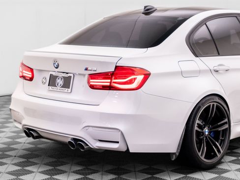 Used 2018 BMW M3 image 36
