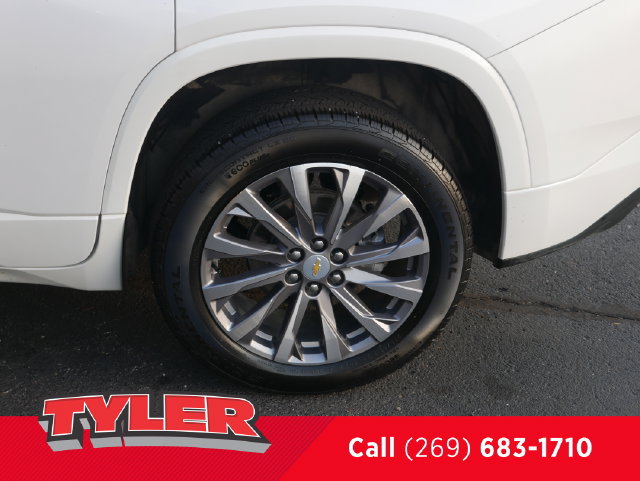 Used 2023 Chevrolet Traverse Premier w/ LPO, Floor Liner Package FWD image 48
