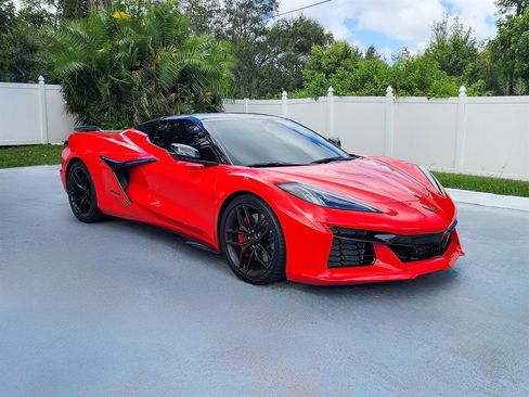 Used 2025 Chevrolet Corvette Z06 w/ Stealth Interior Trim Package image 11