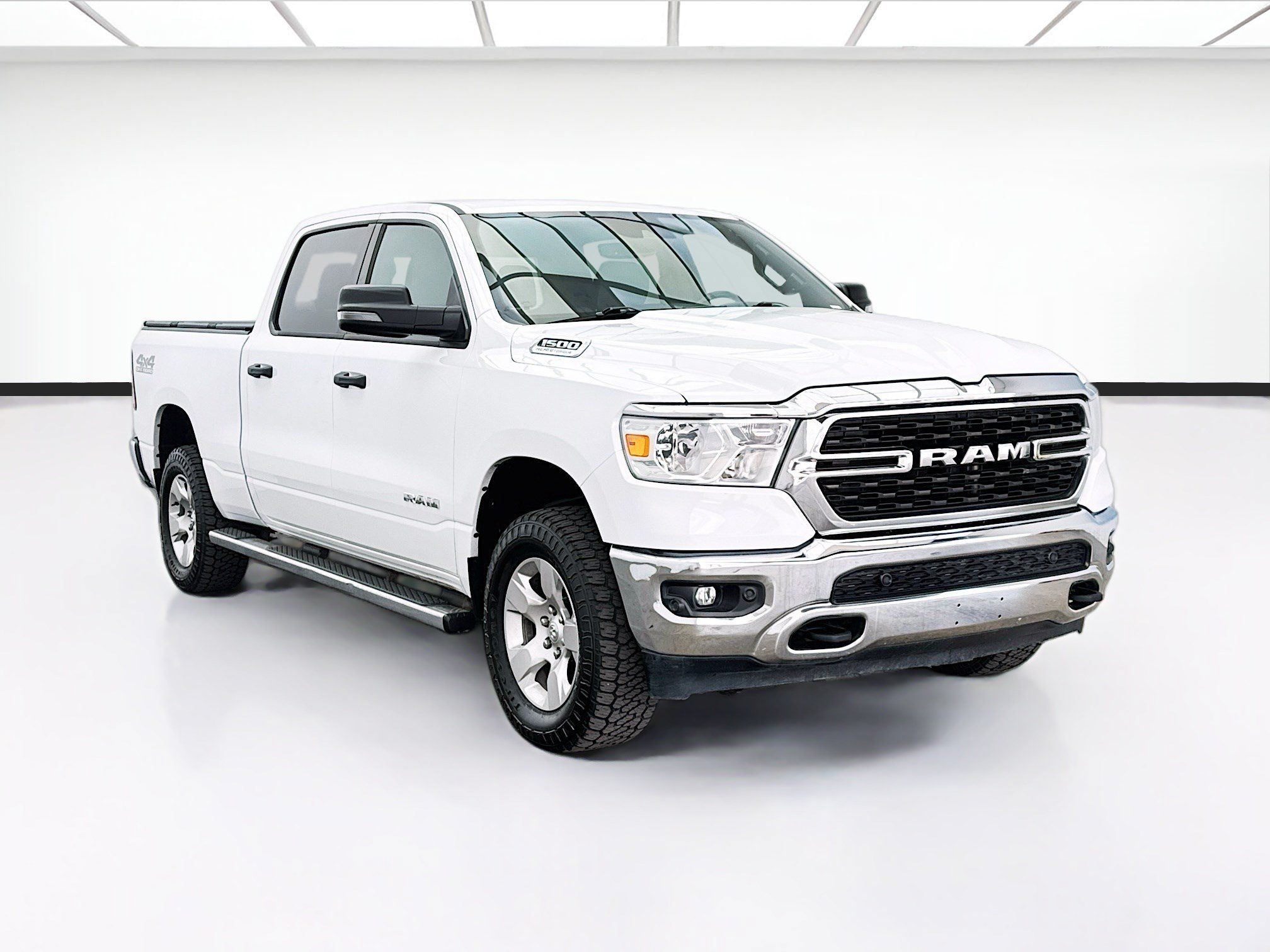 Used 2023 RAM 1500 Big Horn AWD/4WD image 3