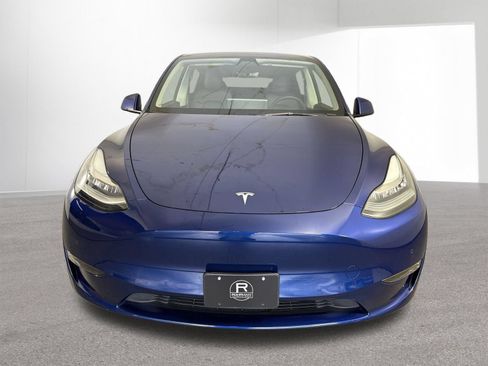Used 2022 Tesla Model Y Long Range AWD/4WD image 25