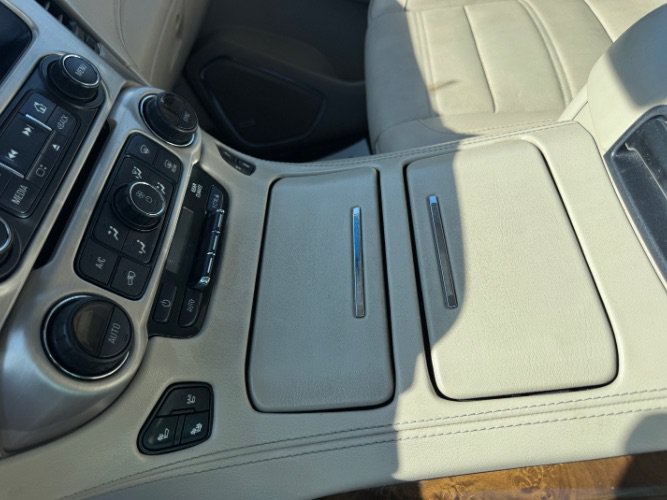 Used 2015 GMC Yukon Denali w/ Open Road Package AWD/4WD image 23