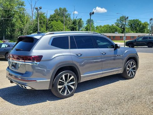 Used 2024 Volkswagen Atlas SEL Premium R-Line AWD/4WD image 3