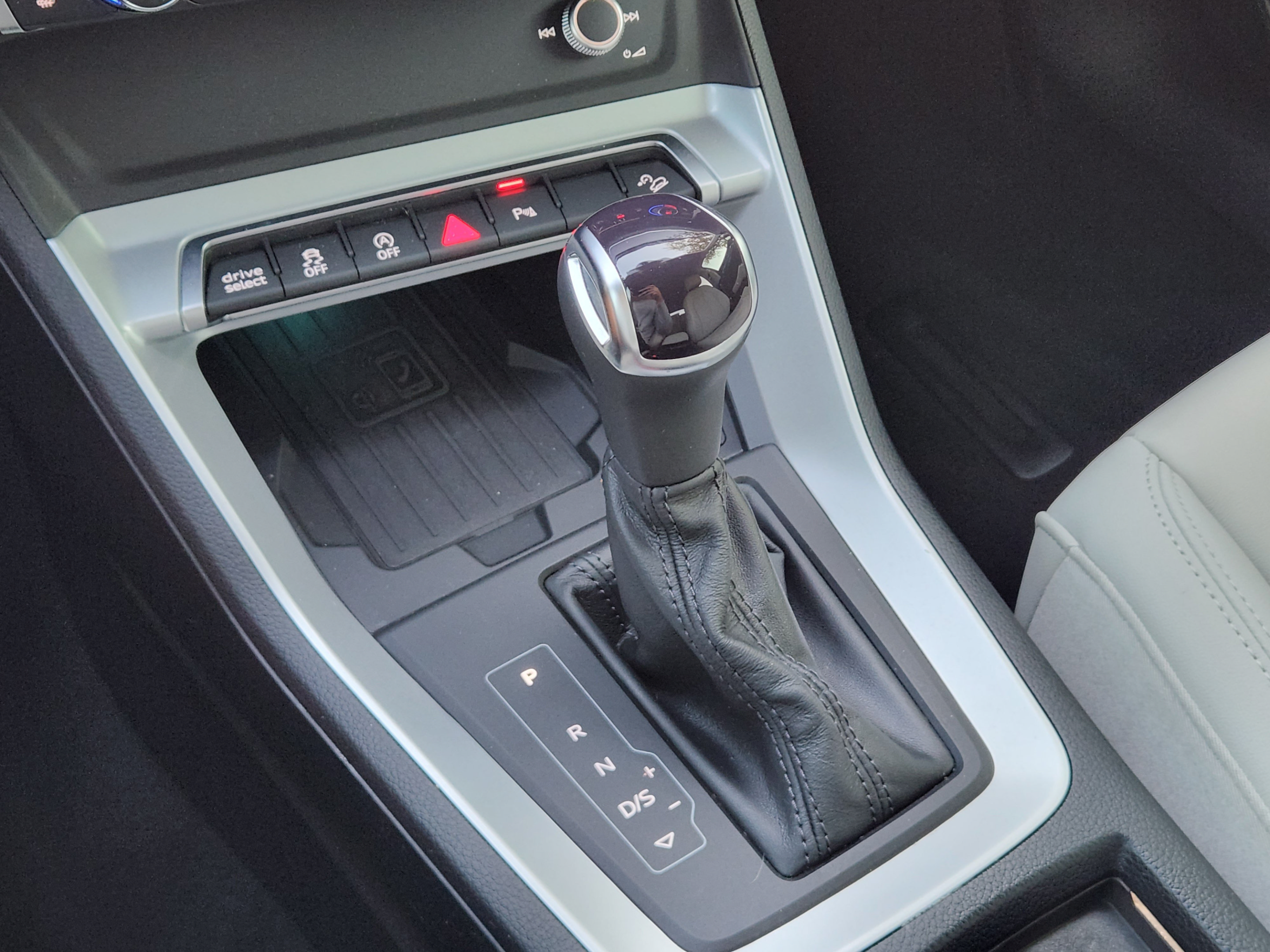 Used 2022 Audi Q3 2.0T Premium Plus AWD/4WD image 13
