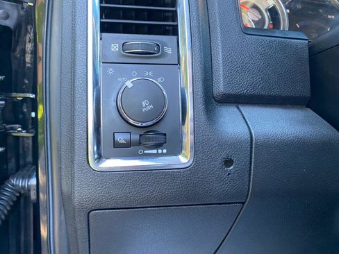 Used 2014 RAM 2500 Longhorn w/ Convenience Group AWD/4WD image 63