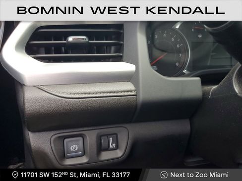 Used 2022 GMC Acadia SLT w/ Preferred Package image 25