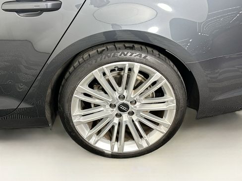 Used 2019 Audi A4 2.0T Premium Plus image 11