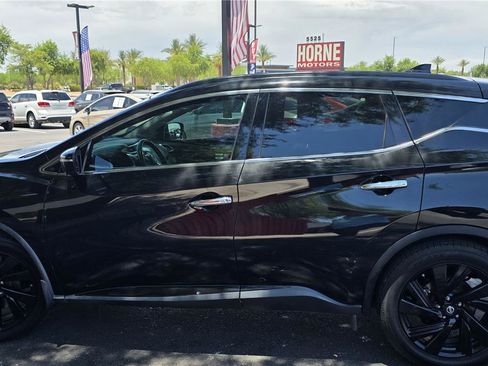 Used 2018 Nissan Murano SL w/ Midnight Edition Package FWD image 8