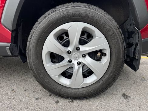 Used 2025 Toyota RAV4 LE AWD/4WD image 11