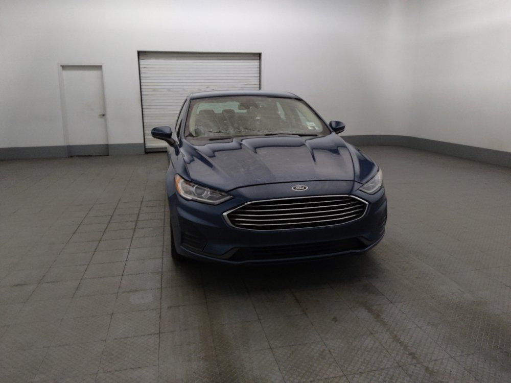 Used 2019 Ford Fusion SE FWD image 14