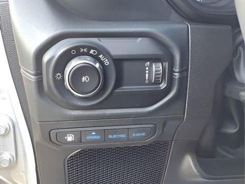 Used 2024 Jeep Wrangler Unlimited Sahara w/ Technology Group image 26