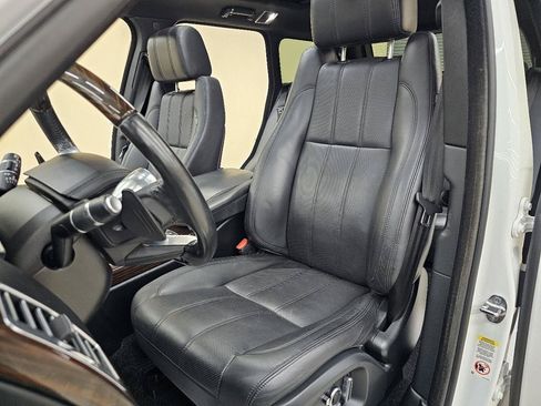 Used 2017 Land Rover Range Rover HSE AWD/4WD image 18