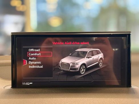 Used 2018 Audi Q7 3.0T Prestige w/ Prestige Package AWD/4WD image 36