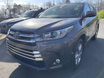 Used 2017 Toyota Highlander Limited