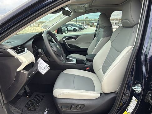 New 2025 Toyota RAV4 XLE Premium image 9