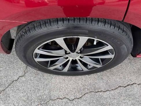 Used 2014 Chrysler 200 Limited w/ Sun/Sound Group image 9