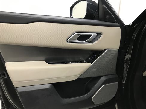 Used 2023 Land Rover Range Rover Velar S AWD/4WD image 8