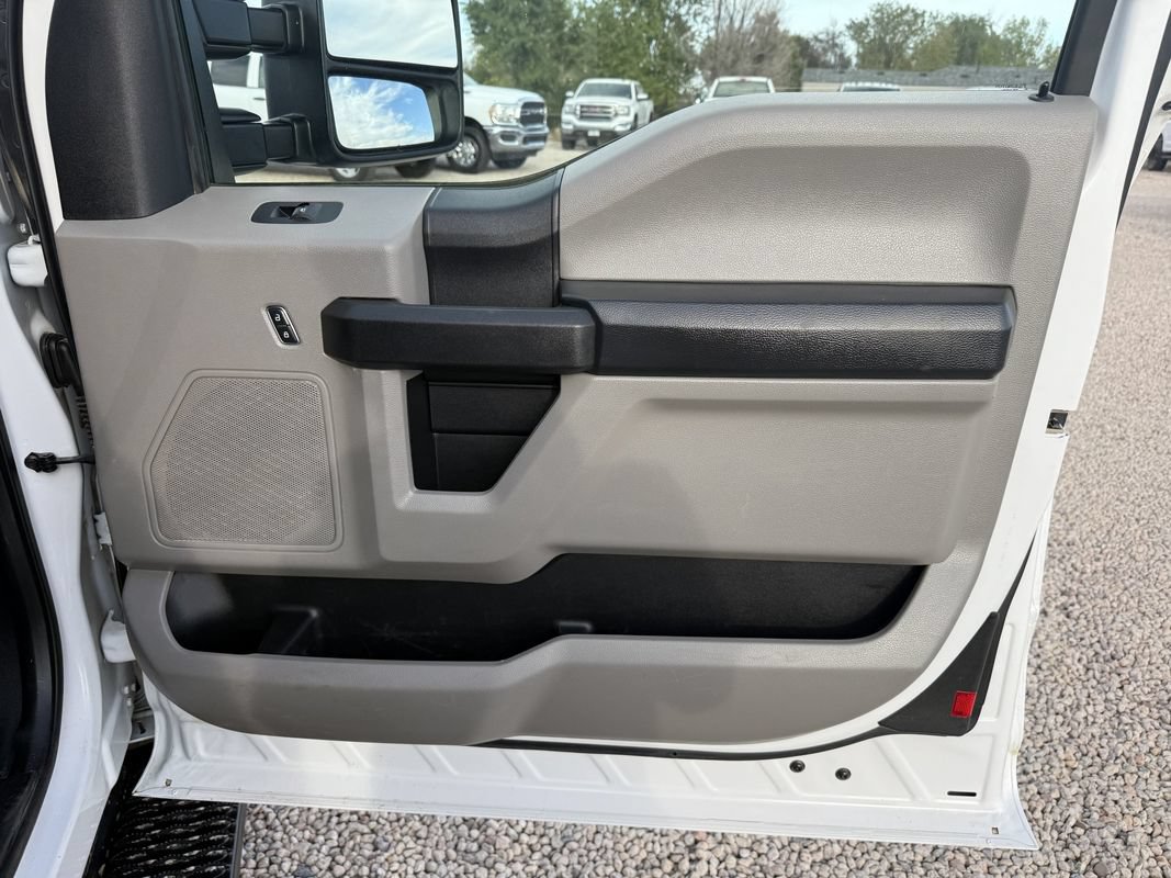 Used 2019 Ford F250 XL w/ Power Equipment Group AWD/4WD image 13