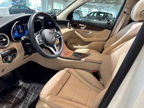 Used 2022 Mercedes-Benz GLC 300 4MATIC image 7