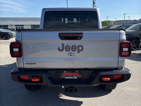 Used 2021 Jeep Gladiator Mojave AWD/4WD image 7