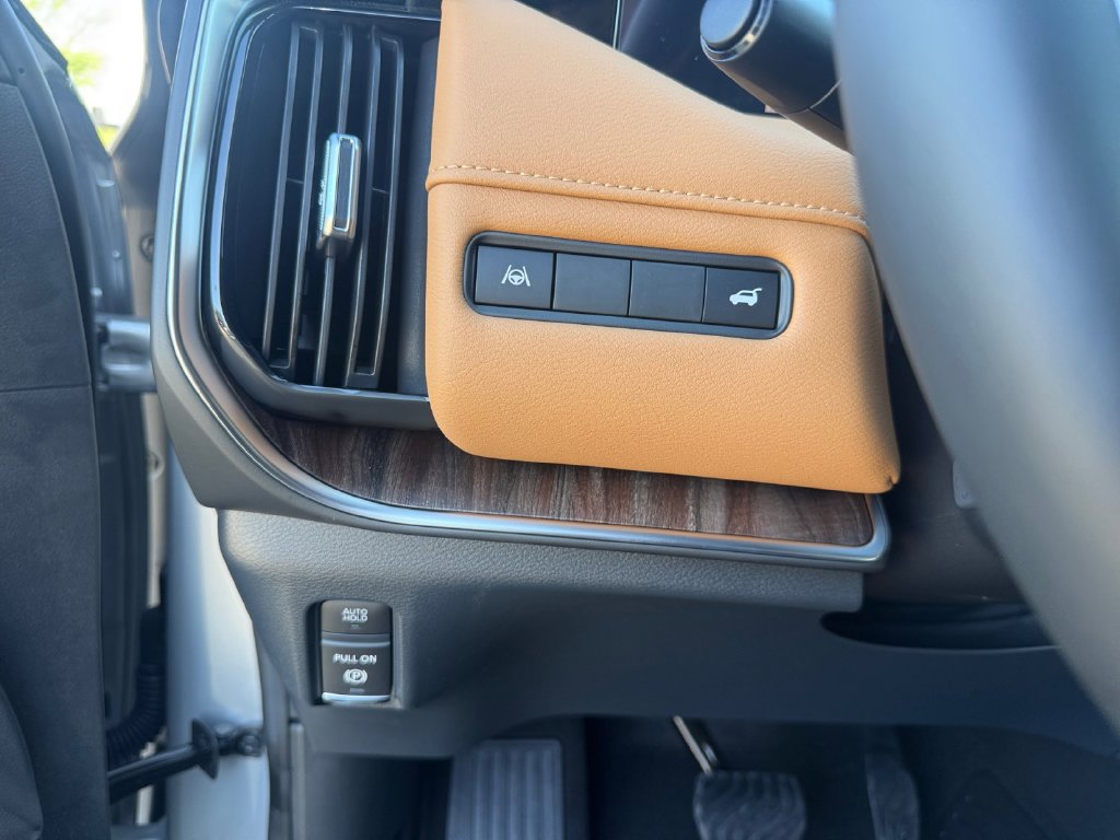 New 2026 Nissan Armada SL AWD/4WD image 25