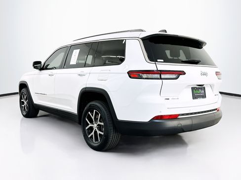 Used 2023 Jeep Grand Cherokee L Limited AWD/4WD image 5