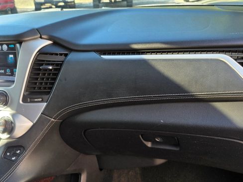 Used 2018 GMC Yukon XL SLT w/ Open Road Package image 13